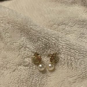 10k gold black hills gold pearl earrings
